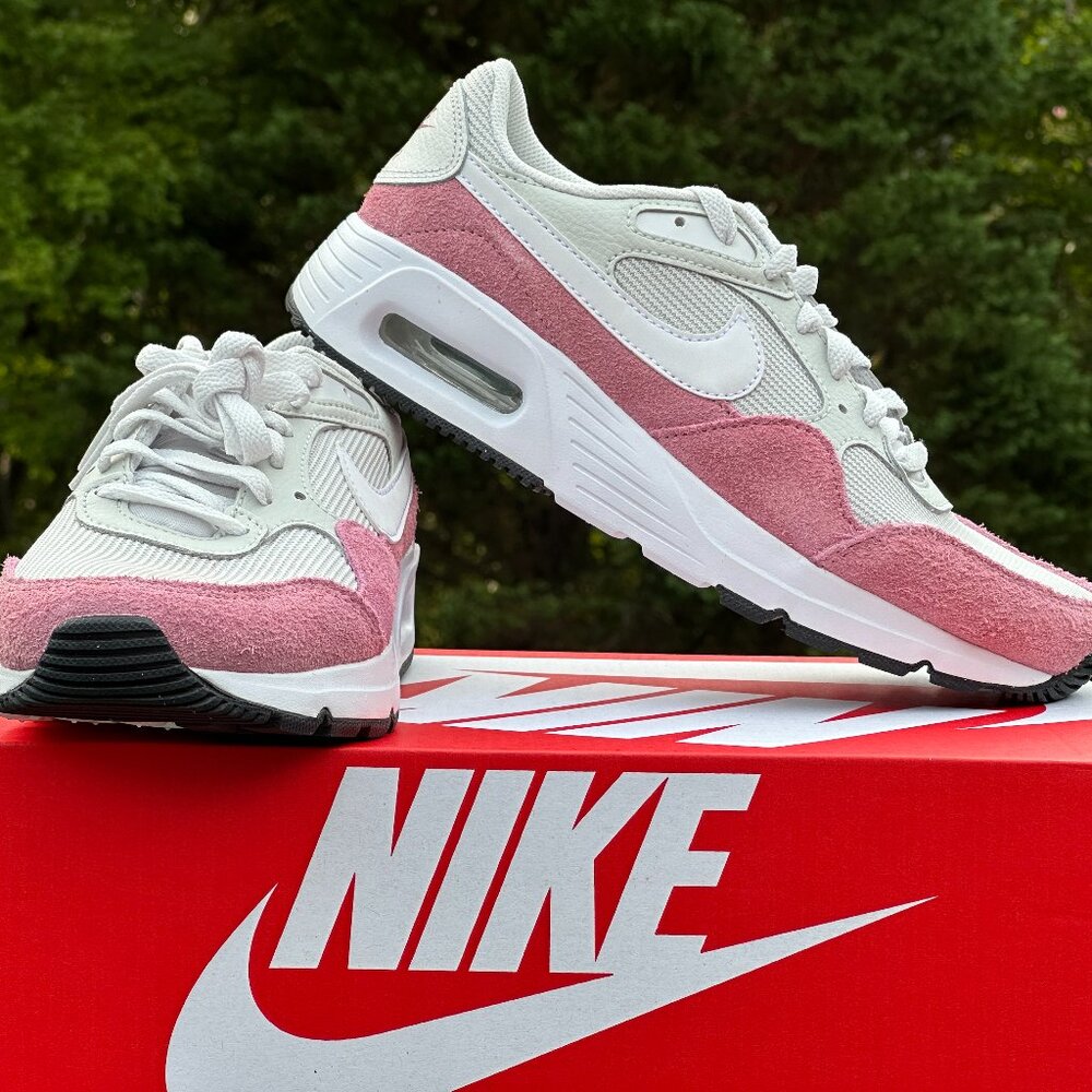 Nike Air Max SC Low Casual Sneaker - fits Youth Sizes 5Y and 6Y NEW